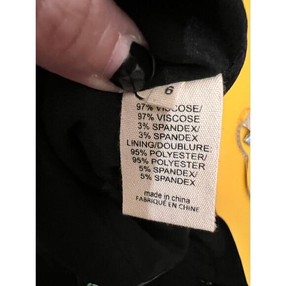 NWT L'Agence Pencil Skirt Knee Length Front Slit Pockets Black Womens Size 6 - Picture 5 of 7